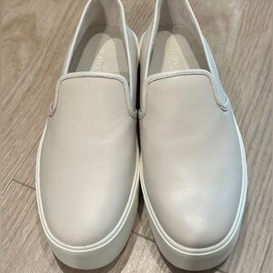 VINCE loafers/slip on sneakers, leather, taupe, size 5